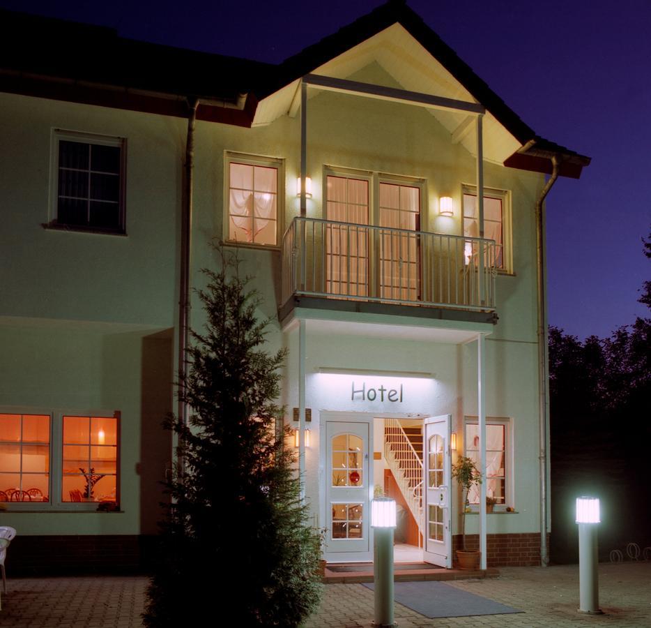 Hotel Am Meilenstein Dunkelforth Exterior foto