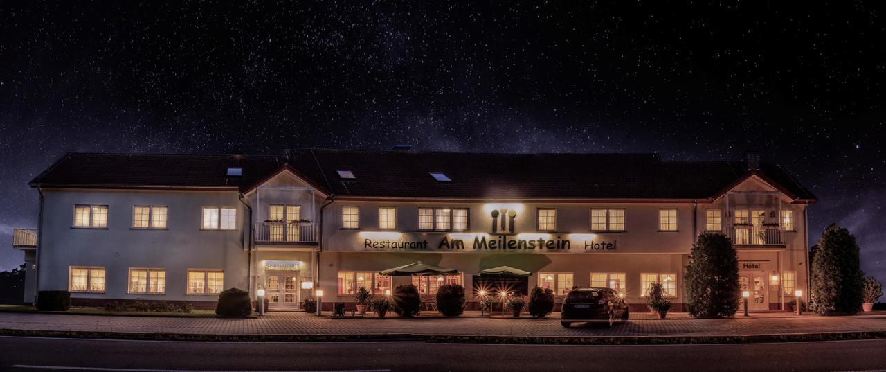 Hotel Am Meilenstein Dunkelforth Exterior foto